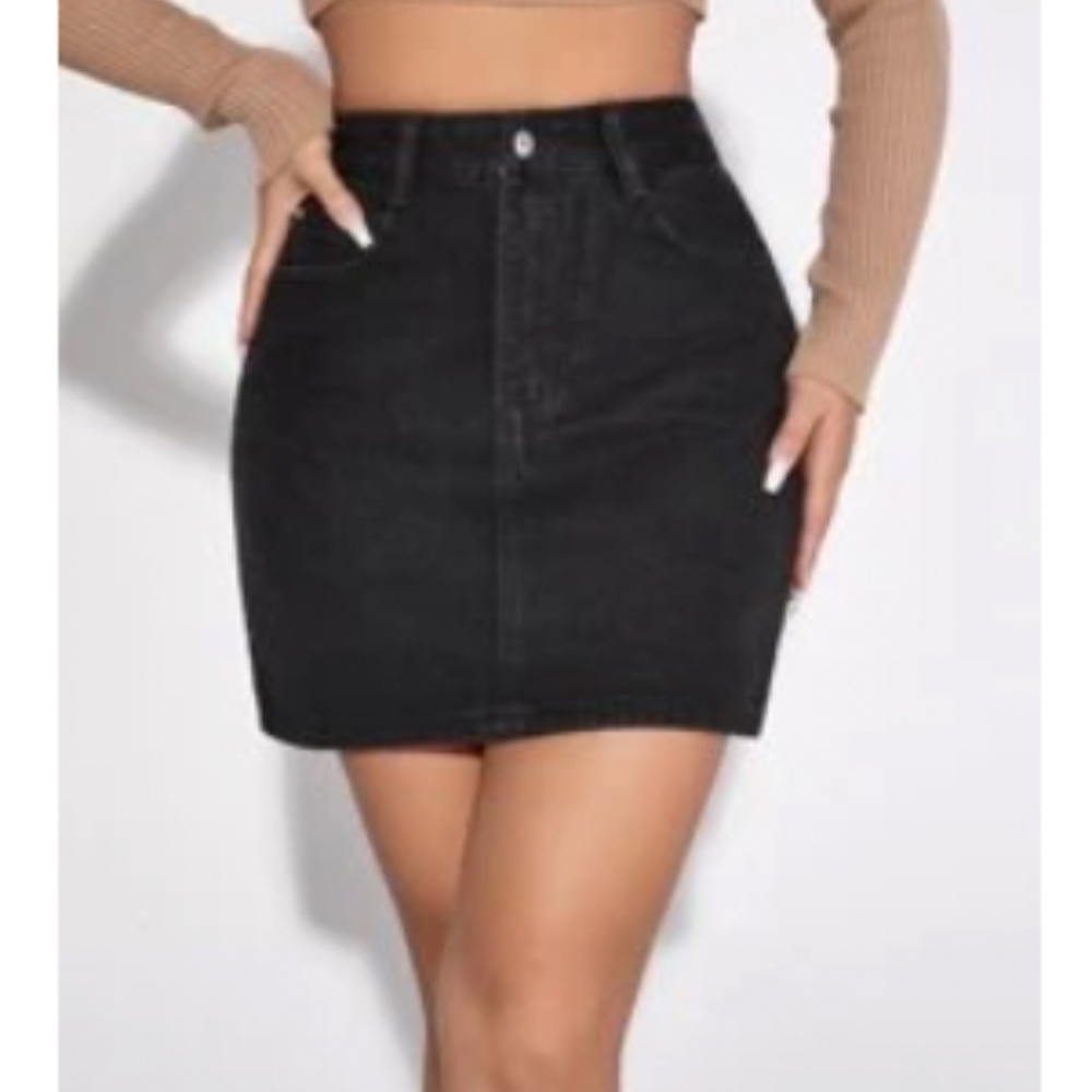 High-Rise Demin Mini Skirt